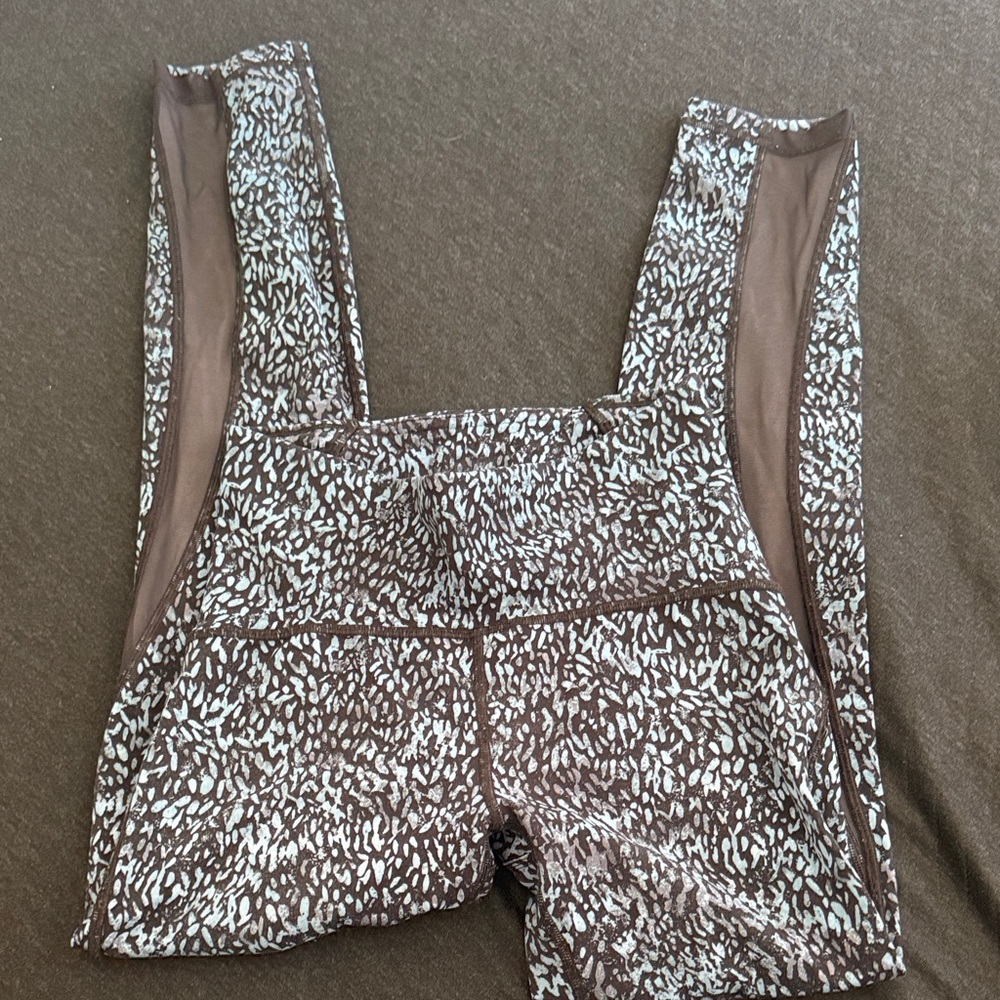 Lululemon wunder under full length legging size 4